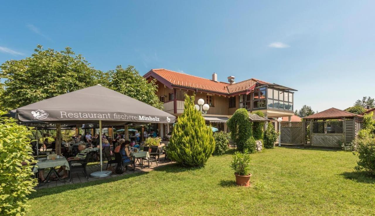 Ferienwohnungen Haus Am See Bernau am Chiemsee Zewnętrze zdjęcie